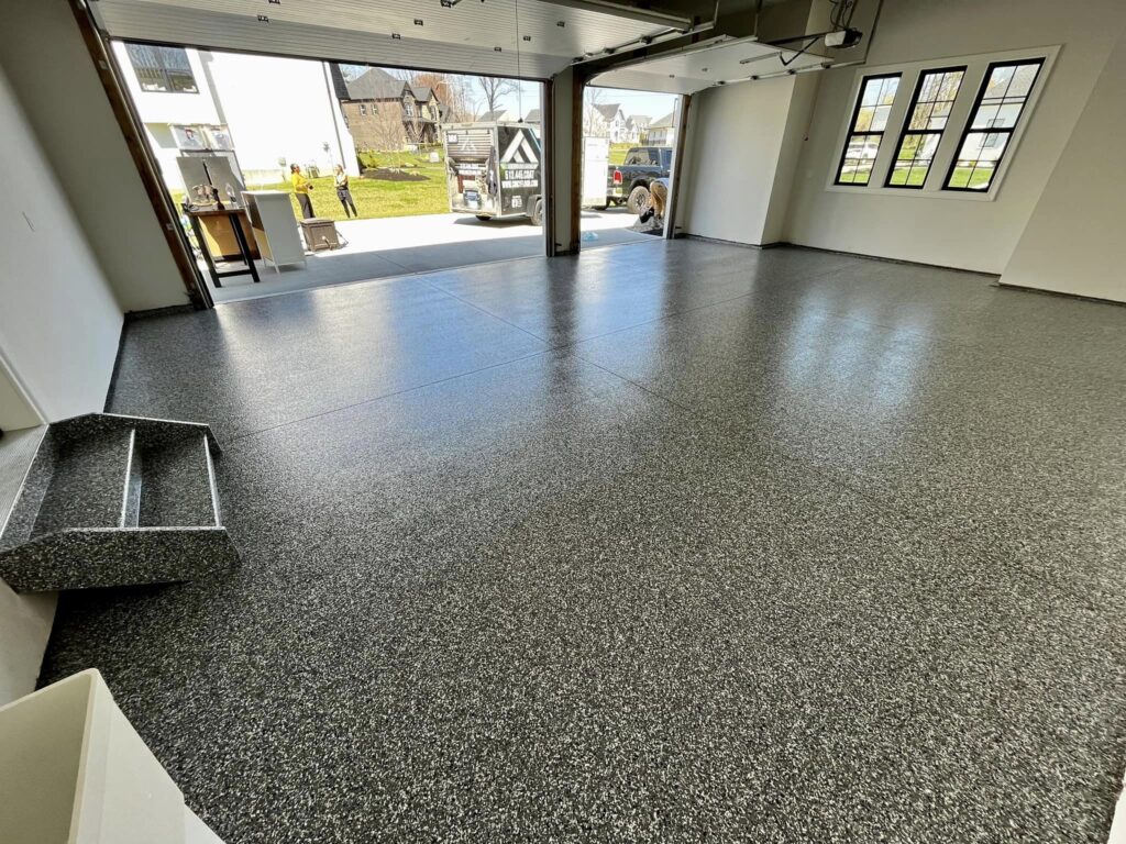 Garage - Kinsengton of Mason - Wombat Flakes by Firm Foundation Floor Coatings-min